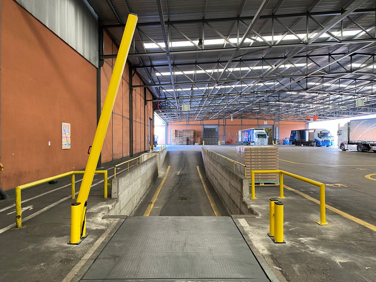 Amazon Loading Bay What Are the Safety Risks at a Loading Bay?