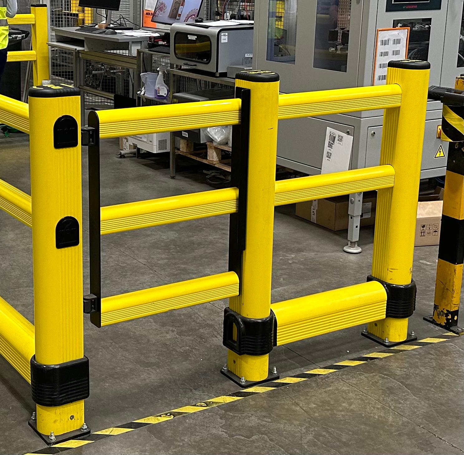 Clarity Flexible industrial barriers Gate